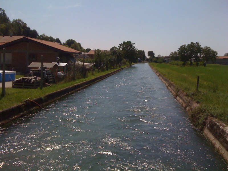 Roggia Grava, San Floreano di Buja a monte della piazza, Agosto 2012