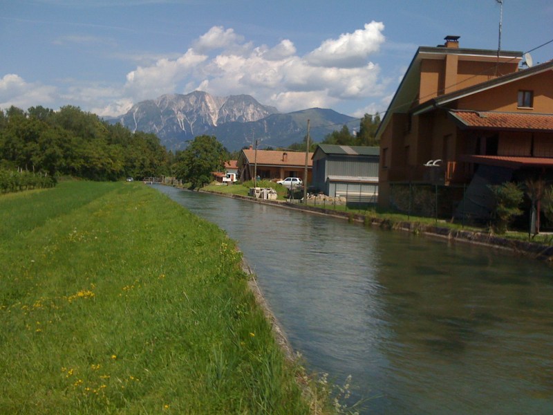 rio Grava, San Floreano di Buja a monte della piazza, Agosto 2012